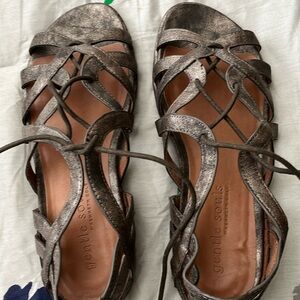 Kenneth Cole Gentle Souls Sandals! Brushed Gold